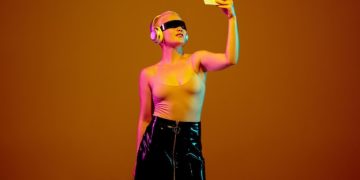 The Buzz is Real: Unpacking the Hottest Entertainment Trends in the US - Cover Image
