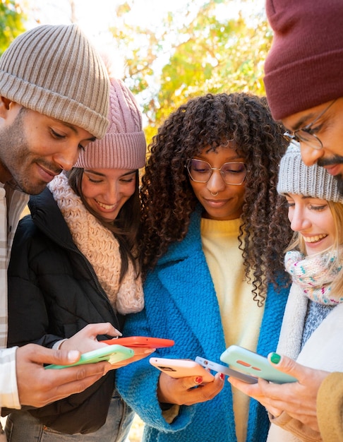Top 10 Social Media Trends in the US: A 2024 Analysis